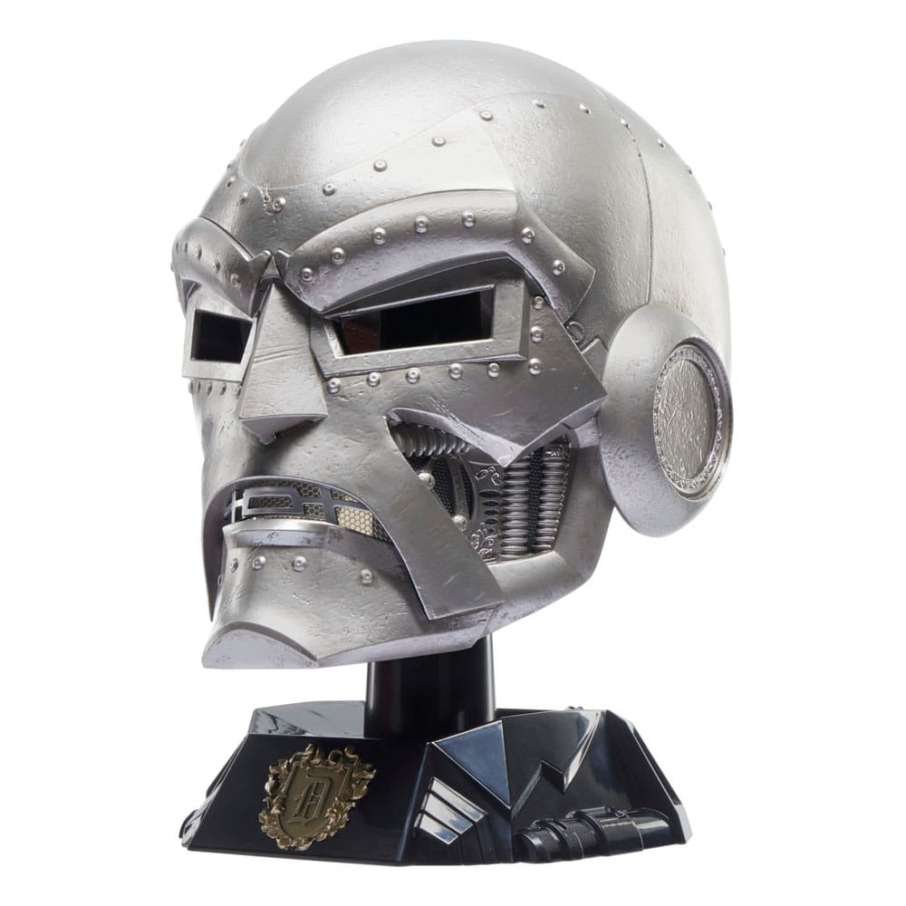 "MARVEL - DOCTOR DOOM - PREMIUM HELMET"