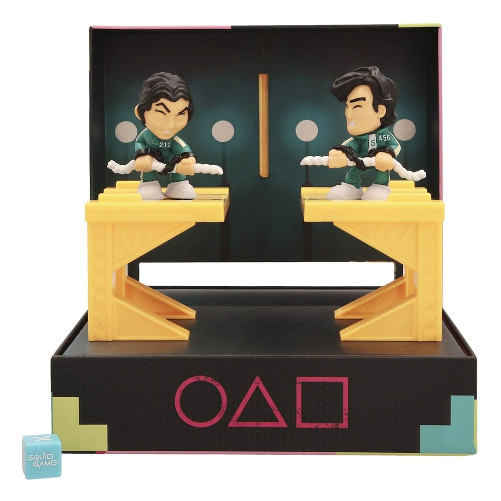 "SQUID GAME - CHALLENGE TUG OF WAR"