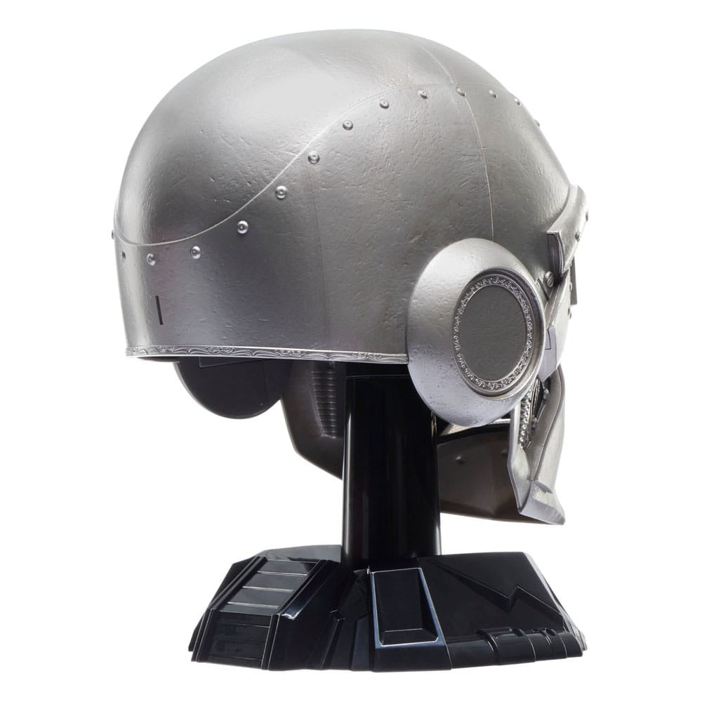 "MARVEL - DOCTOR DOOM - PREMIUM HELMET"