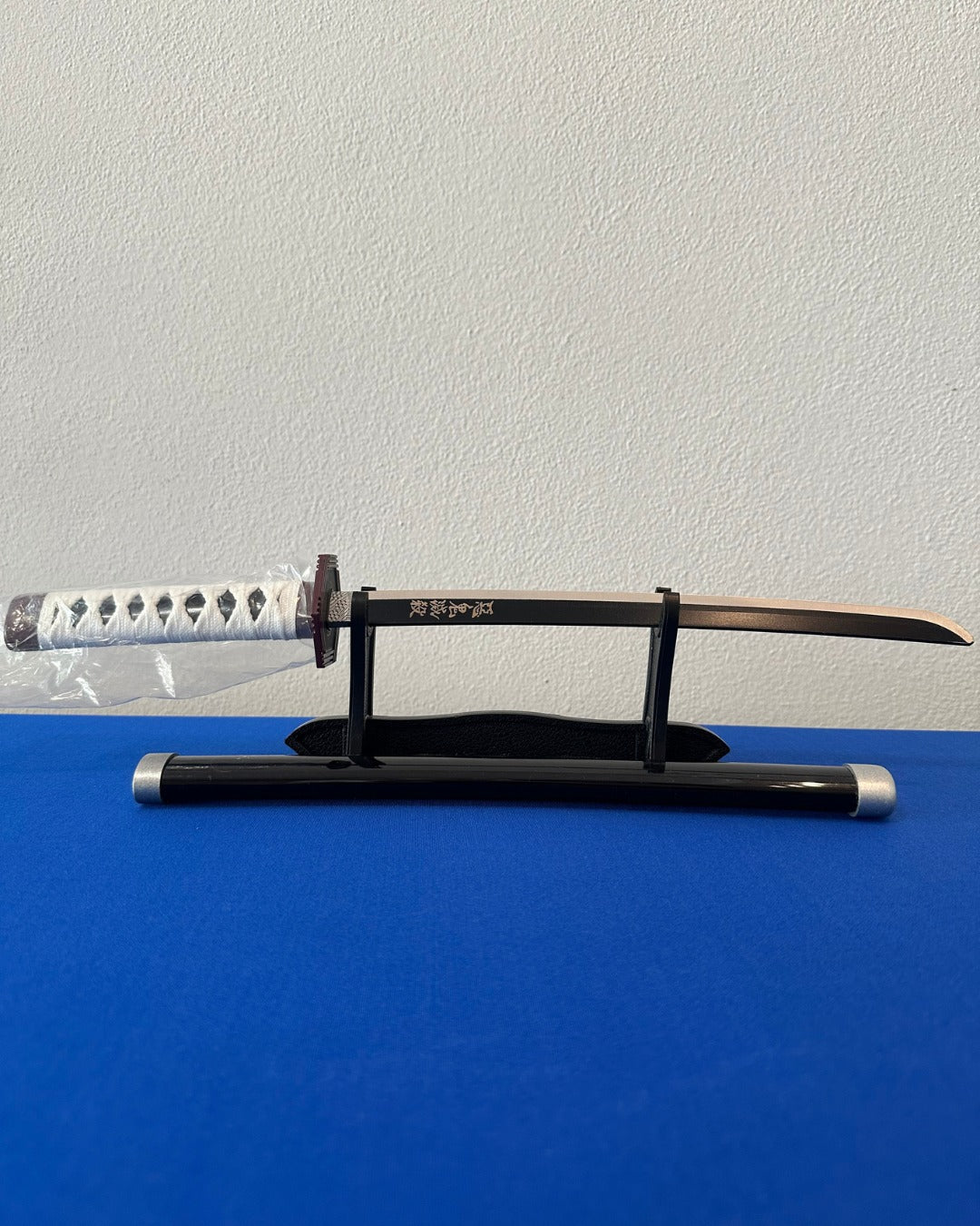 "MINI KATANA - DEMON SLAYER - TOMIOKA GIYUU"